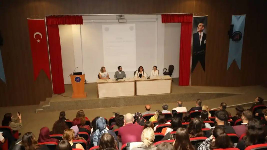 Akdeniz Üniversitesi’nde Çarpıcı Panel 7